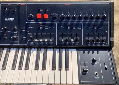 Yamaha-CS30